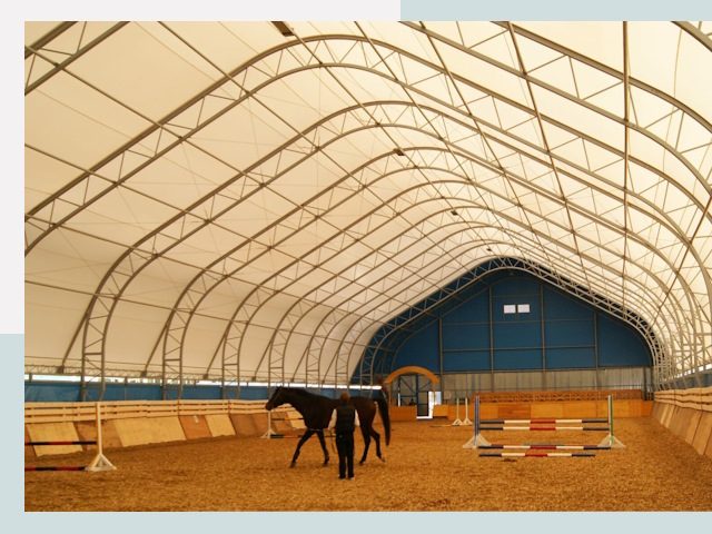 Строительство конных манежей в Черкесске